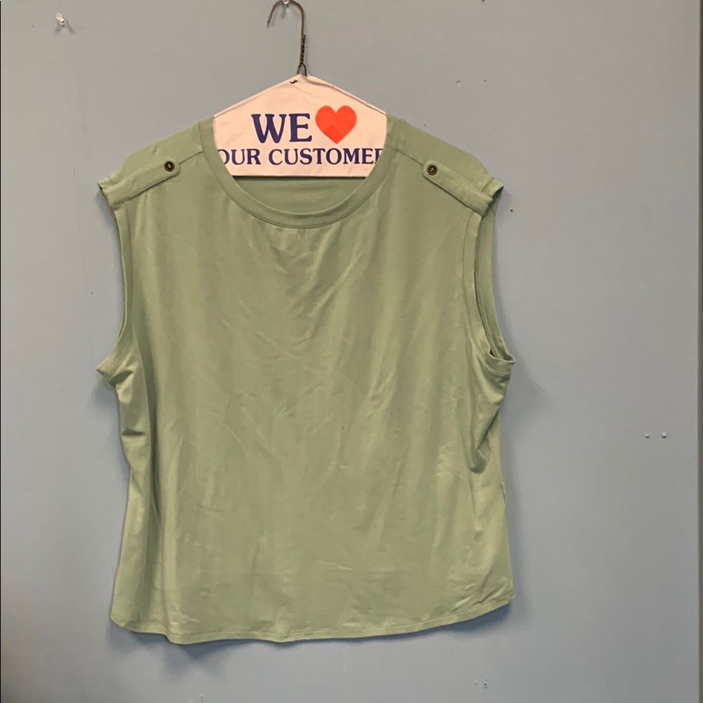 Green Sleeveless Muscle Tee